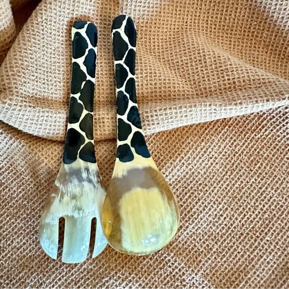Decorative Charcuterie  Servers Giraffe Color - Picture 3 of 4